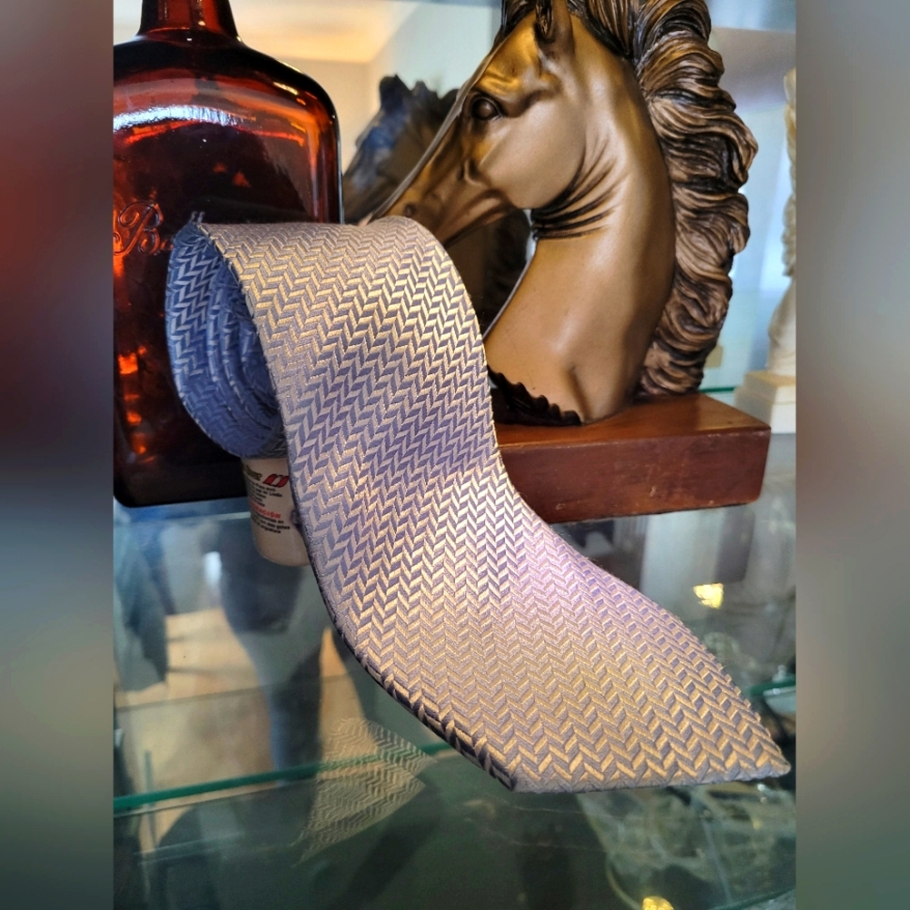 BROOKS BROTHERS Silk Tie